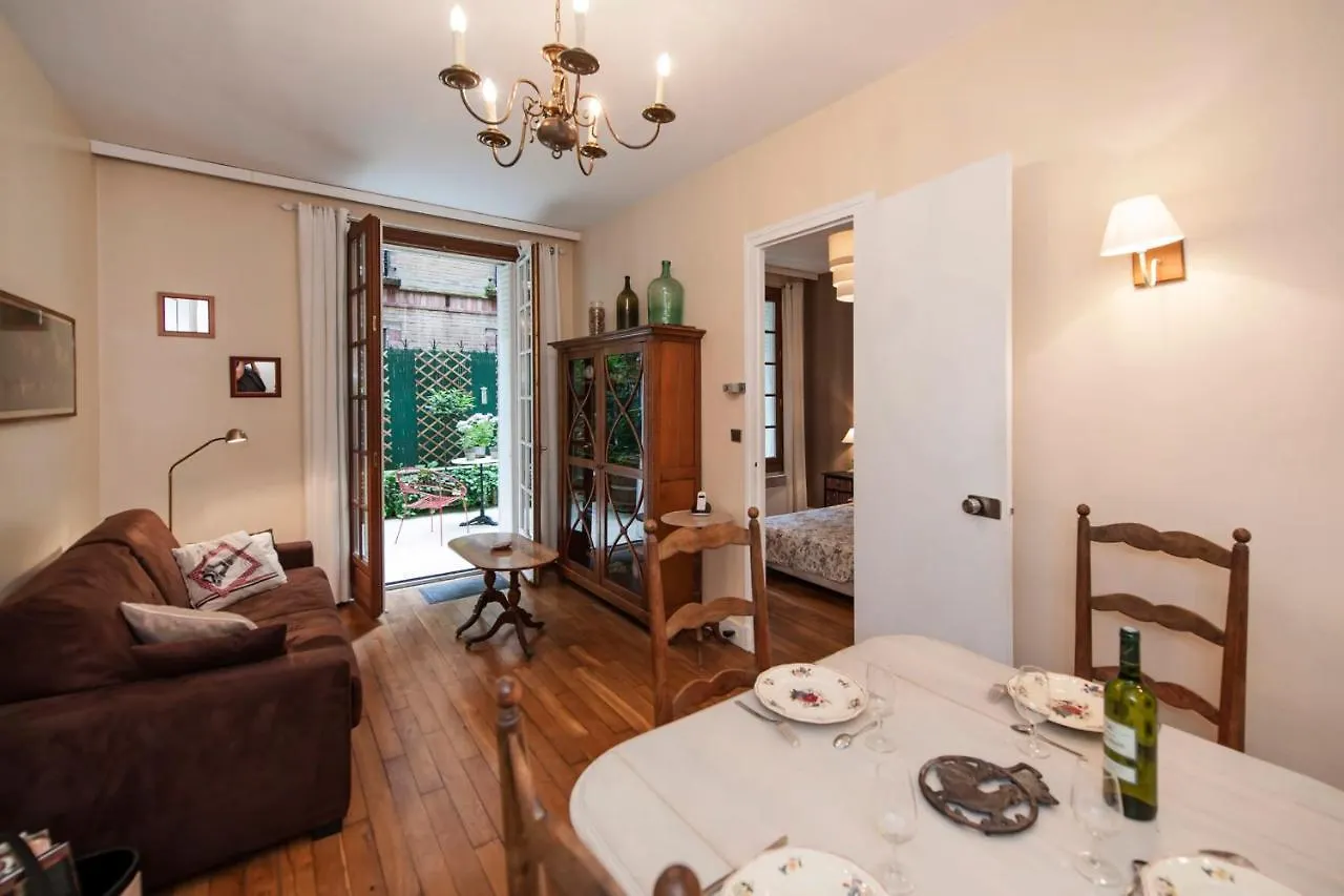 Apartamento Calm Flat With Terrasse Nearby Montparnasse - Paris - Welkeys