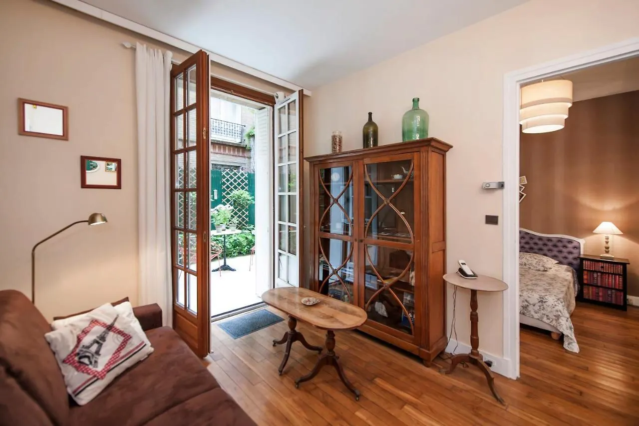 דירות Calm Flat With Terrasse Nearby Montparnasse - Paris - Welkeys 0*,